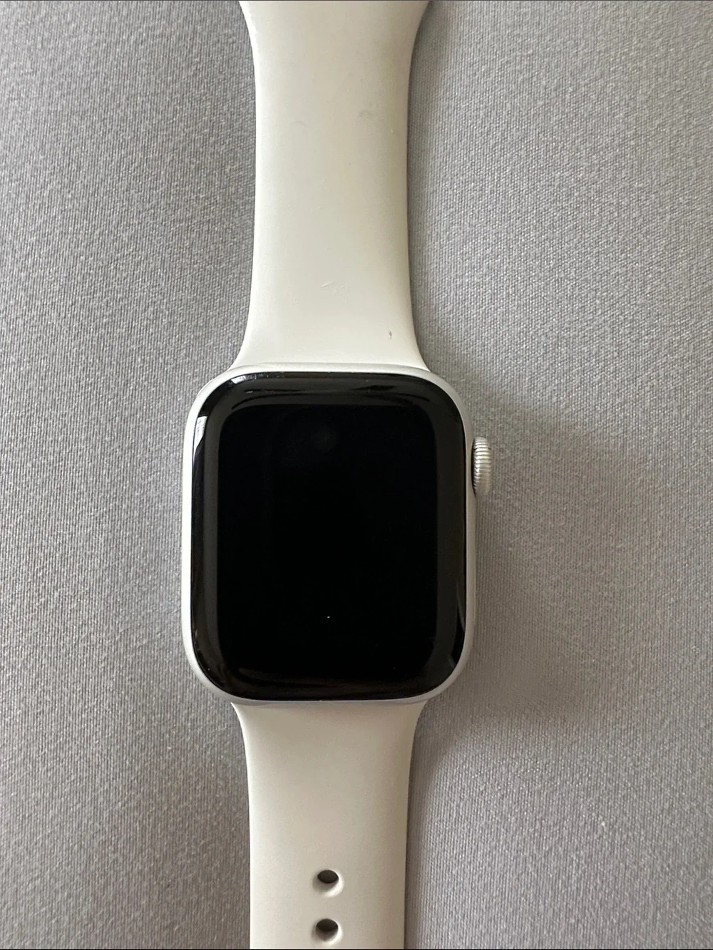 Apple Watch with White Sport Band and Silver Case | Series 8 | 41mm
